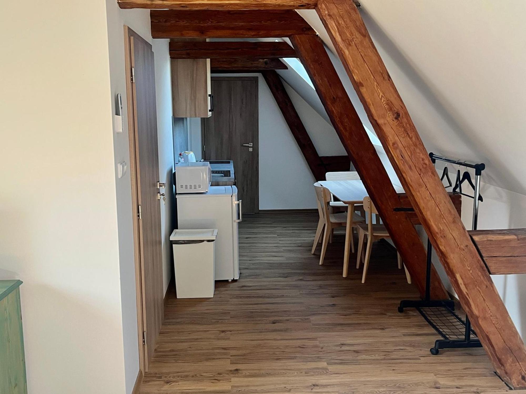Apartmany Statek Bezdedice Hostomice Exterior photo